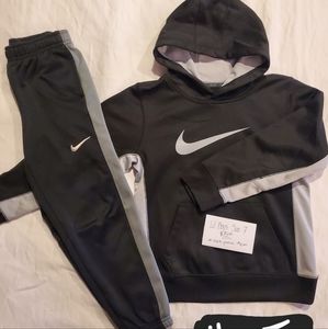 Boys Size 7 Nike outfit